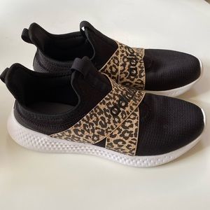 Adidas pure motion leopard